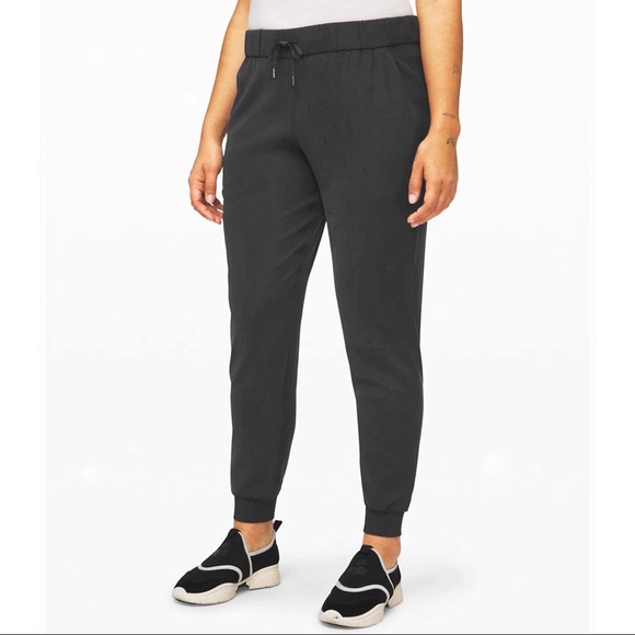 lululemon athletica Pants - Lululemon On The Fly Woven Size 10